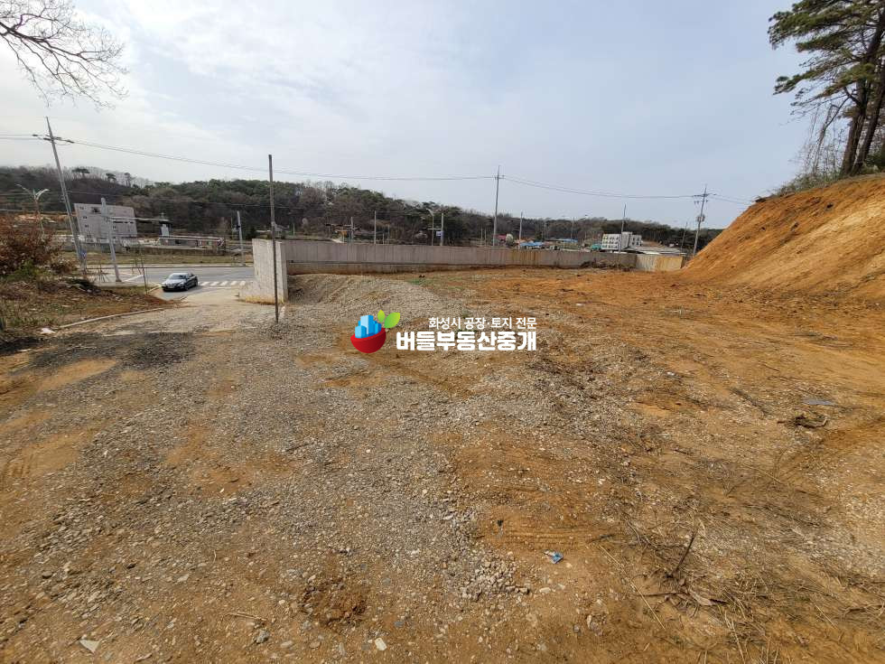경기 화성만세구 우정읍 조암리 77번 국도 4분거리, 4차선도로 접한 단독주택부지 매매 매물번호 10077 사진 1