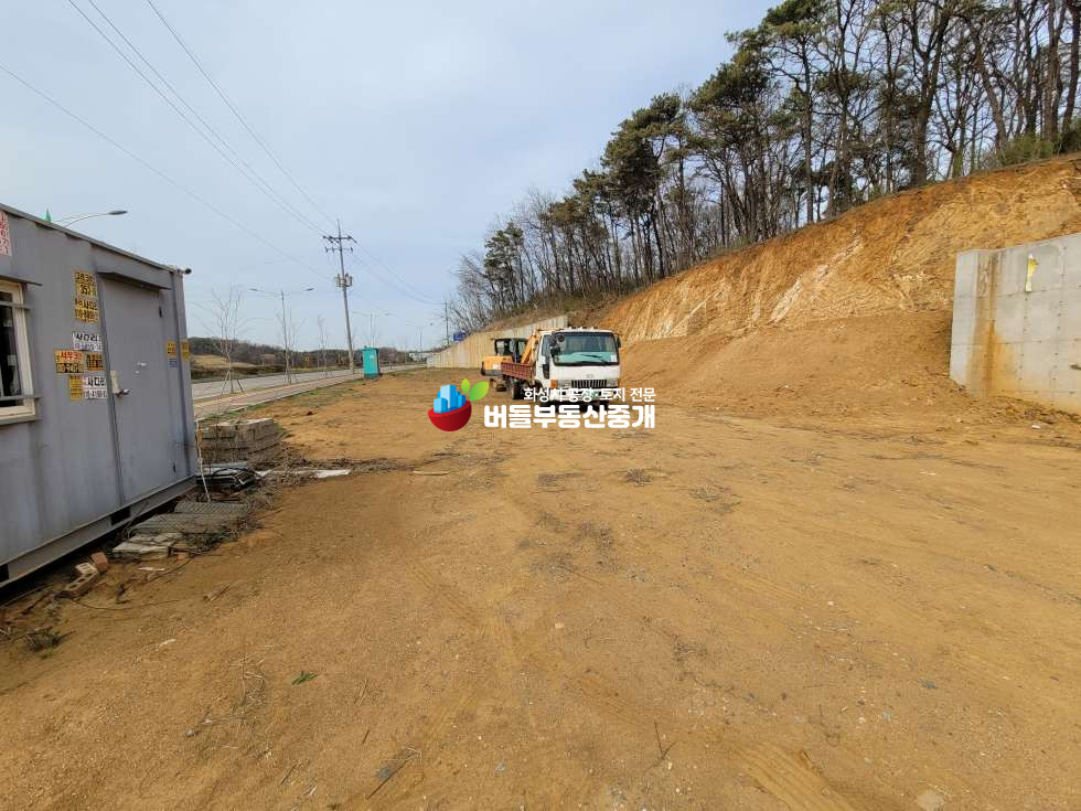 경기 화성만세구 우정읍 조암리 77번 국도 4분거리, 4차선도로 접한 단독주택부지 매매 매물번호 10077 사진 2